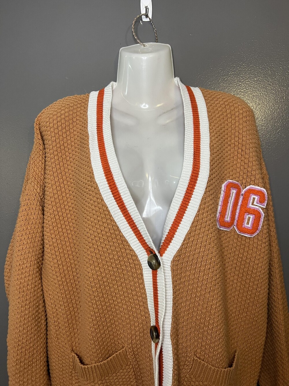 Aerie Cardigan Sweater Womens Medium Brown Waffle Knit V Neck Varsity 06 Pockets